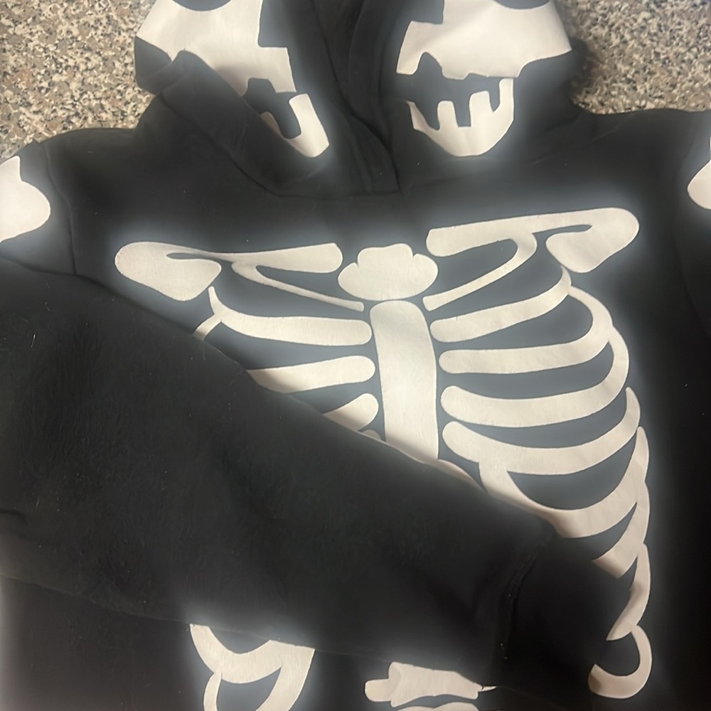 H&M cotton black white hoodie long sleeve skeleton rare Halloween ready 6-8 - Picture 3 of 6